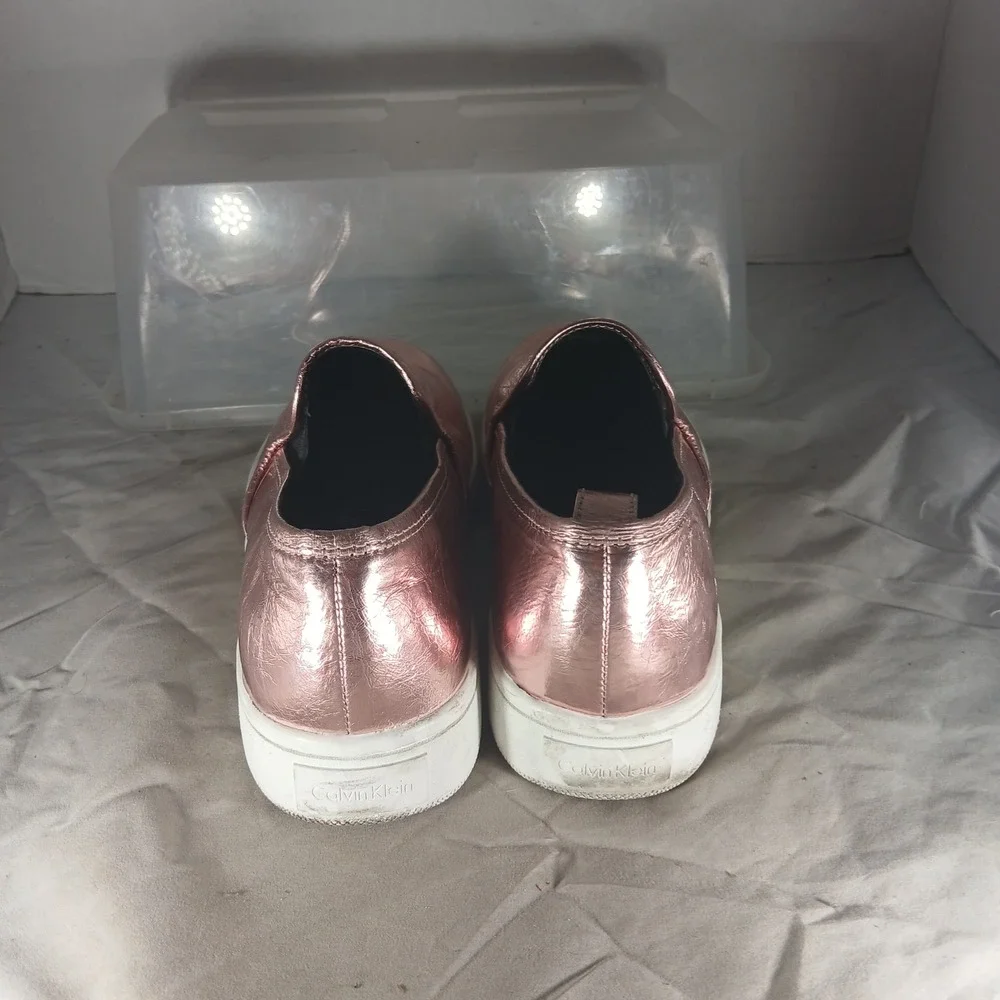 Calvin Klein Deva Sneakers Size 8 Rose Gold Metallic Leather‎ Slip On Streetwear